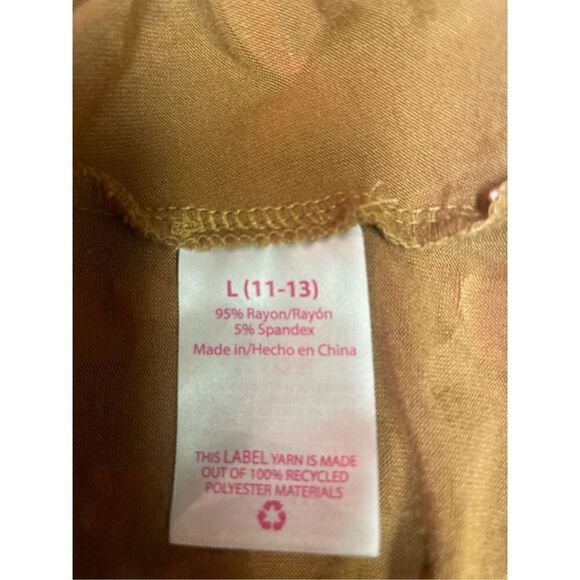 No Boundaries Brown with Red Mushroom design V-Neck  Short Sleeve Size Large 11- - Picture 9 of 9